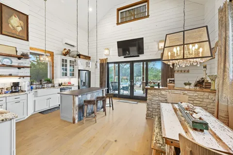 $975,000 | 1910 Sandy Point Road, Wimberley, TX 78676