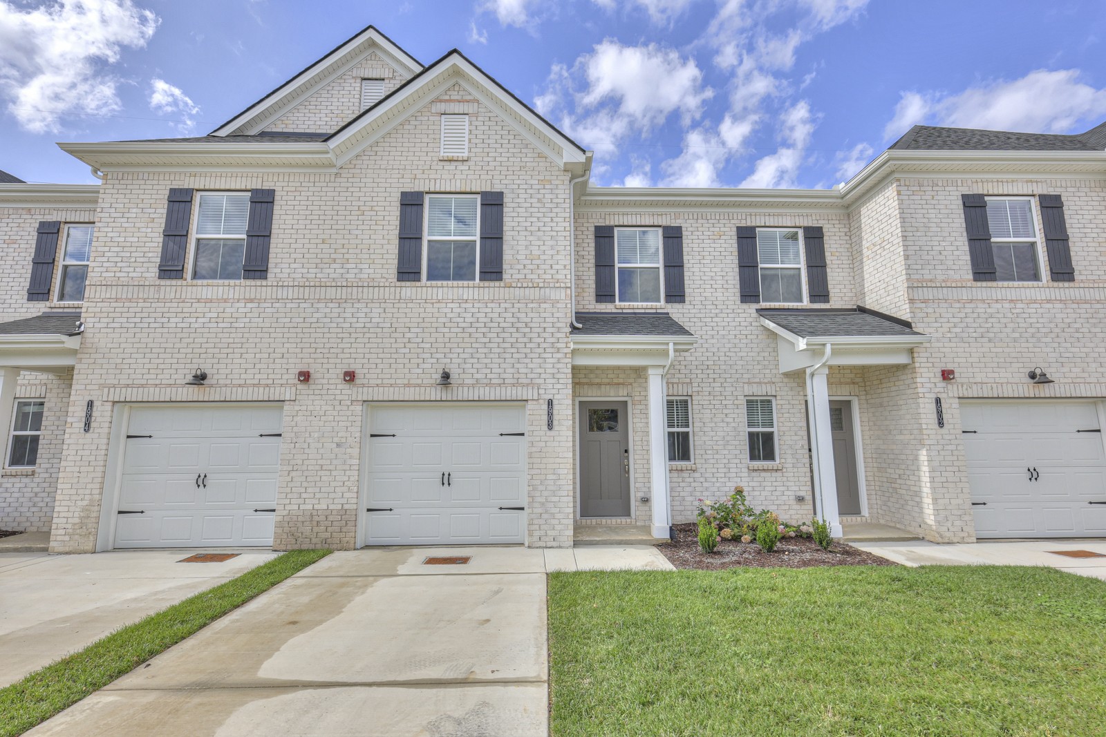 204 Douglas Bend Road, Unit 1903 Gallatin, TN 37066 - Photo 1 of 33 Gallery Image 1