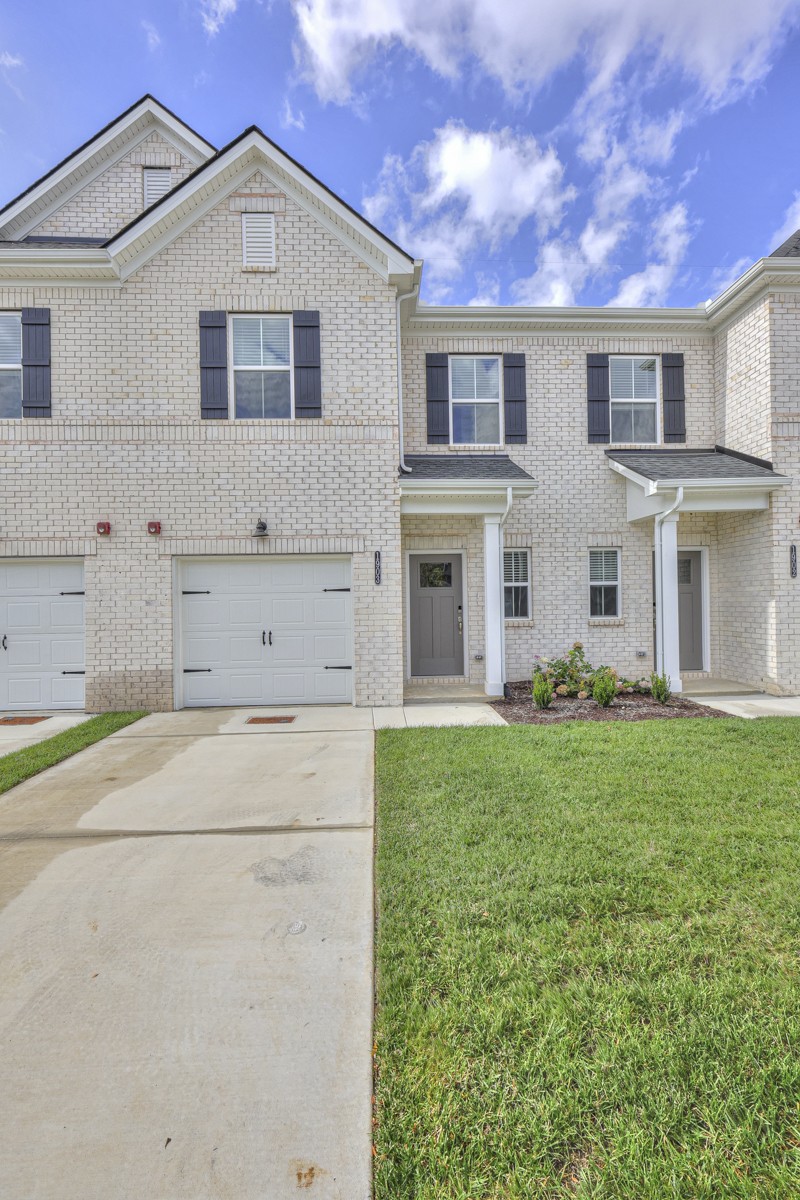 204 Douglas Bend Road, Unit 1903 Gallatin, TN 37066 - Photo 2 of 33 Gallery Image 2