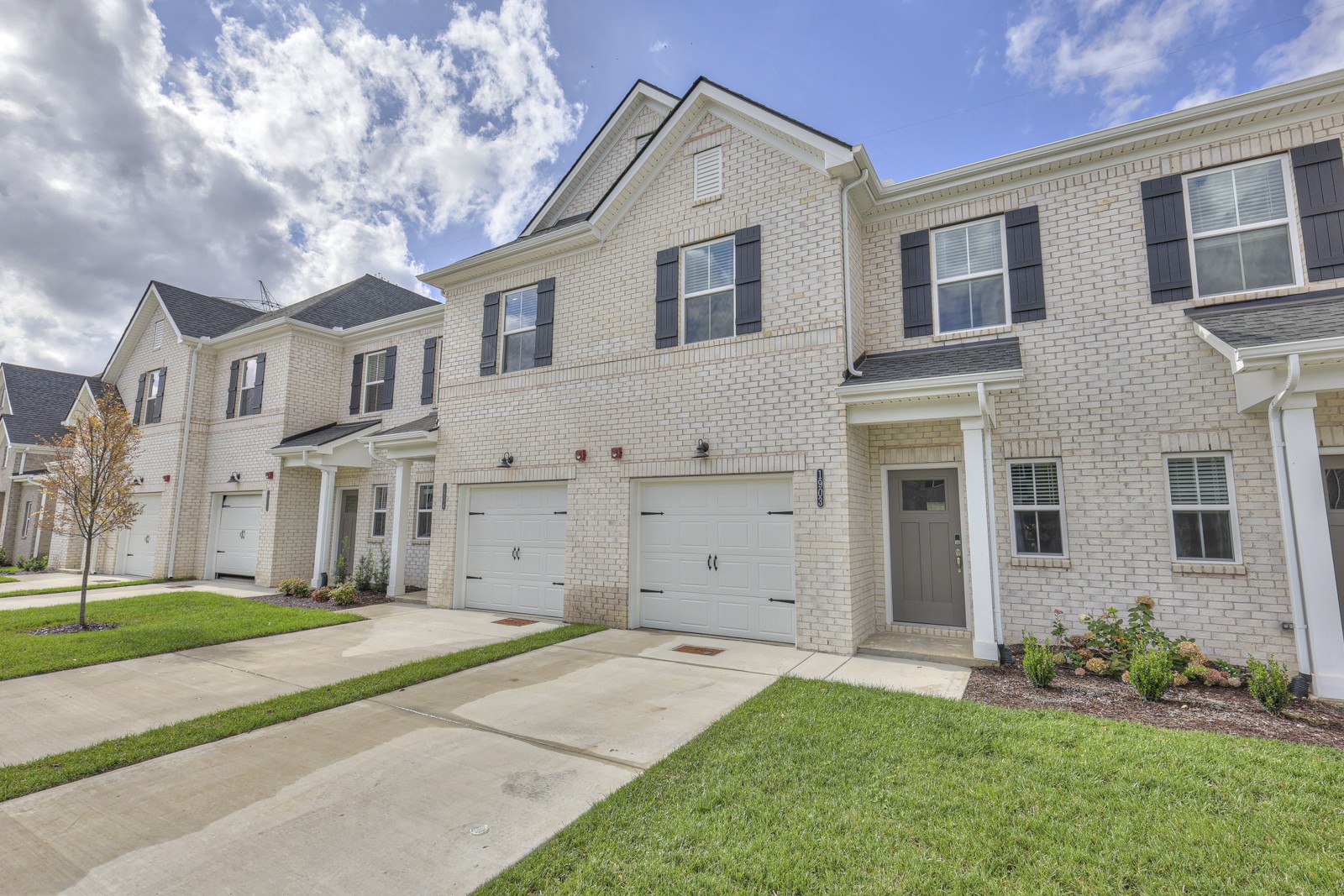 204 Douglas Bend Road, Unit 1903 Gallatin, TN 37066 - Photo 3 of 33 Gallery Image 3