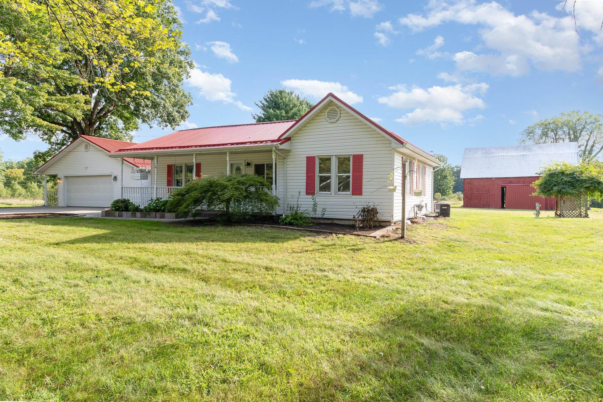 12711 Nichols Road Burt, MI 48417 - Photo 3 of 31