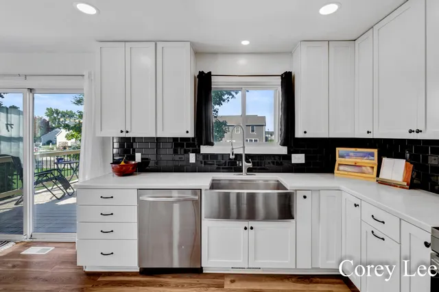 $370,000 | 9001 Victor Avenue, Jenison, MI 49428