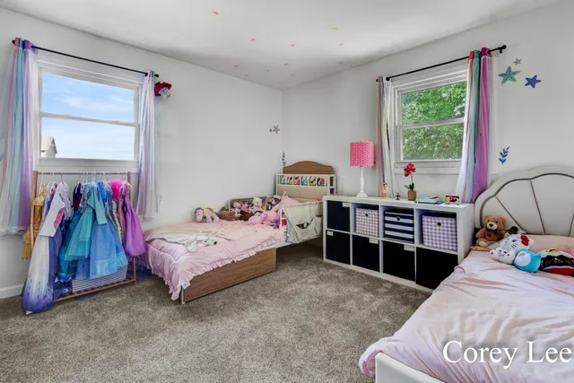 $370,000 | 9001 Victor Avenue, Jenison, MI 49428