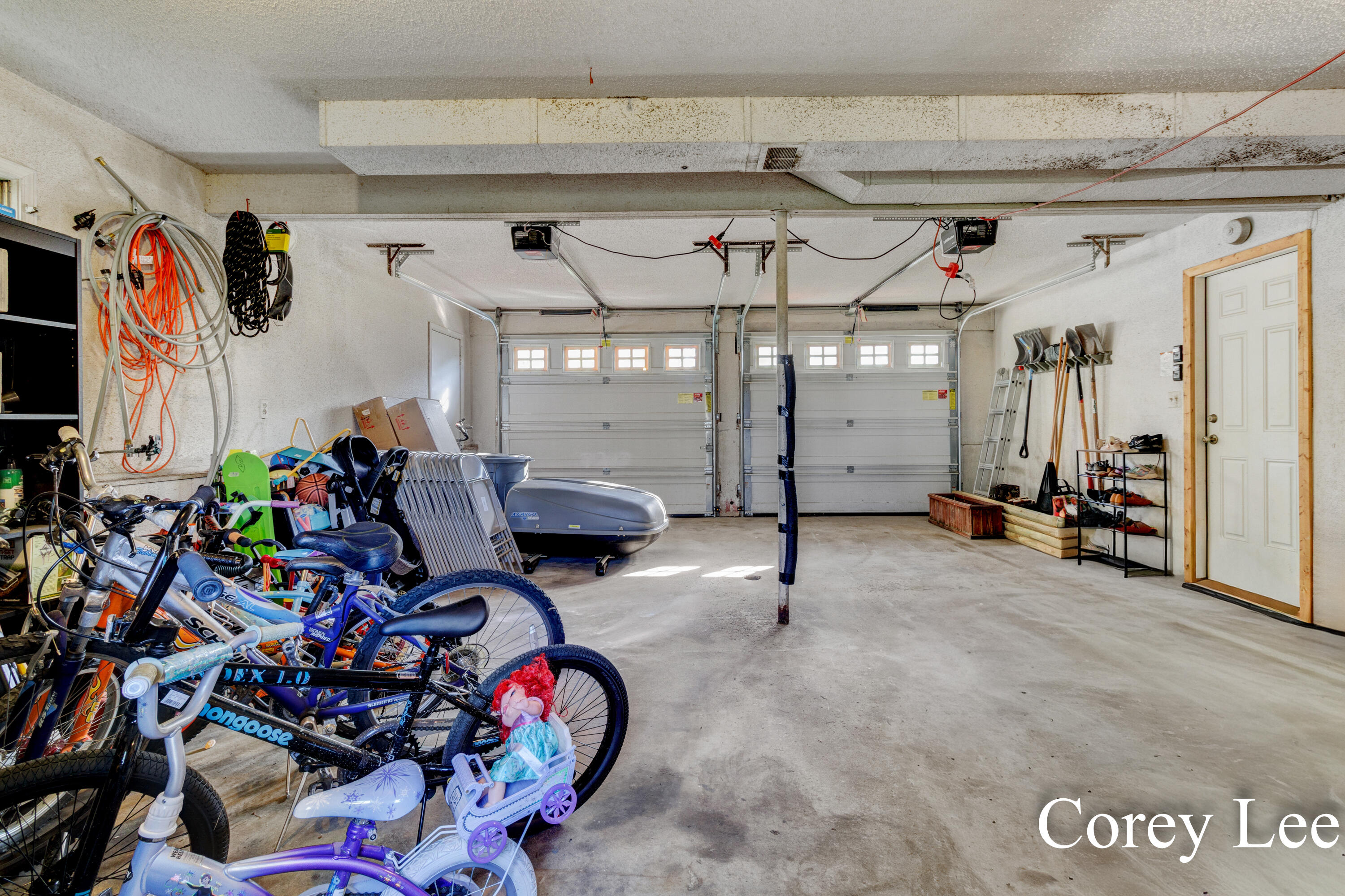 9001 Victor Avenue Jenison, MI 49428 - Photo 37 of 46 Corey Lee - 9001 Victor (45)-37