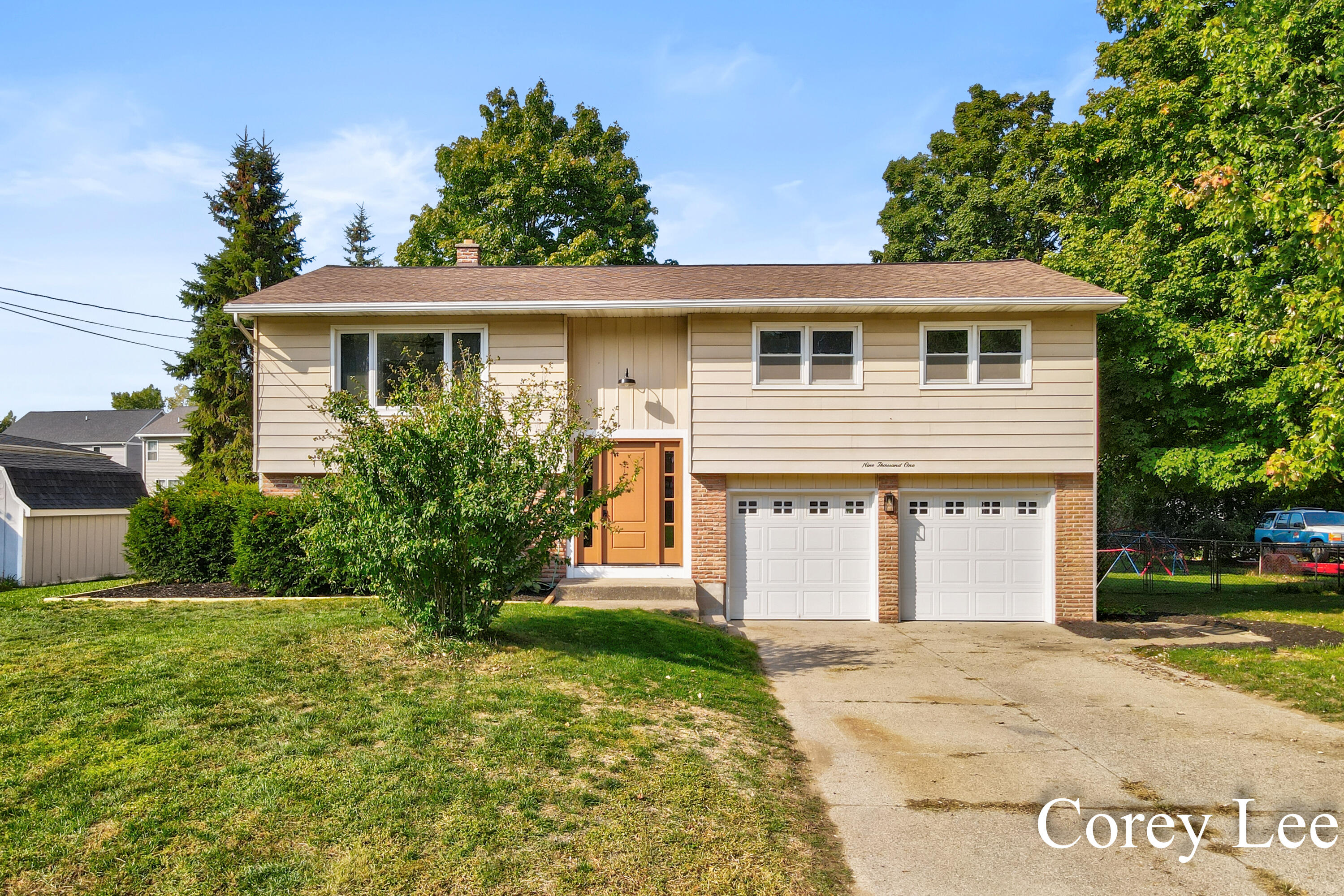 9001 Victor Avenue Jenison, MI 49428 - Photo 39 of 46 Corey Lee - 9001 Victor (45)-39