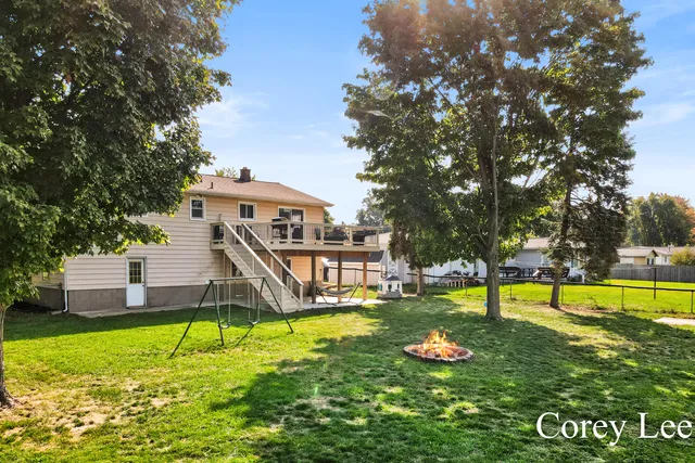 $370,000 | 9001 Victor Avenue, Jenison, MI 49428