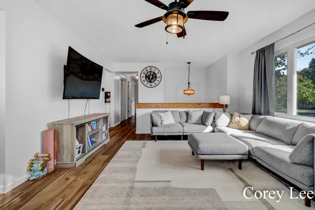 $370,000 | 9001 Victor Avenue, Jenison, MI 49428