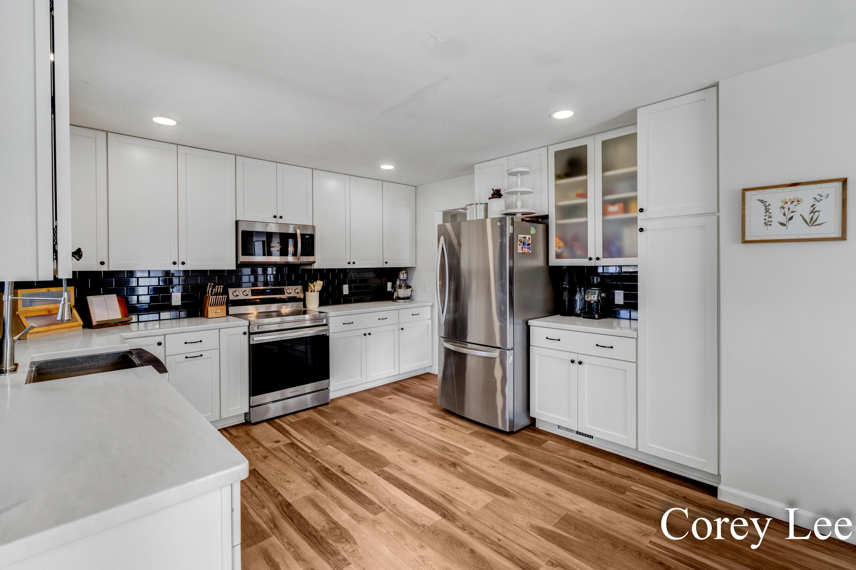 9001 Victor Avenue Jenison, MI 49428 - Photo 10 of 46 Corey Lee - 9001 Victor (45)-10