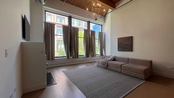 $2,400 | 2303 South Michigan Avenue, Unit 203, Chicago, IL 60616