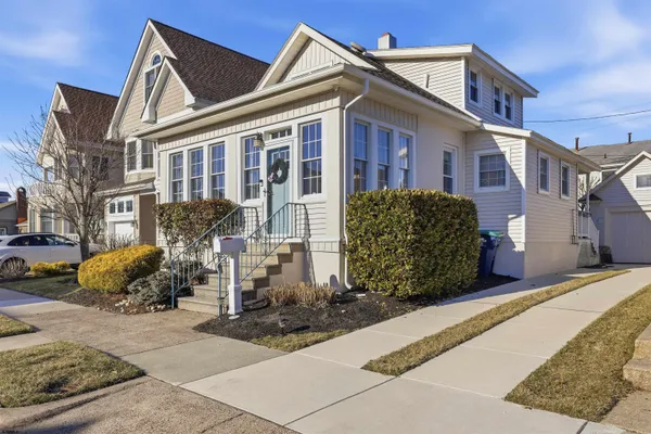 $62,000 | 115 North Sumner Avenue, Margate City, NJ 08402