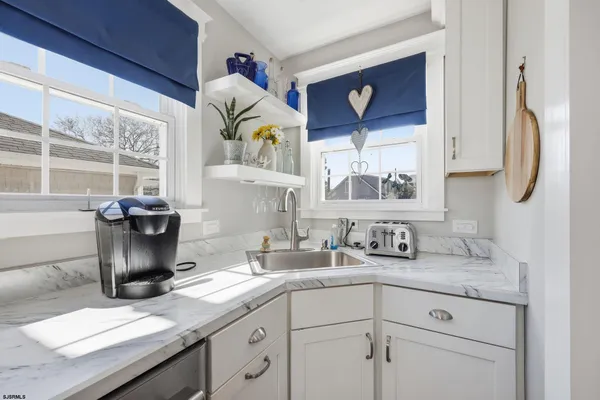 $62,000 | 115 North Sumner Avenue, Margate City, NJ 08402