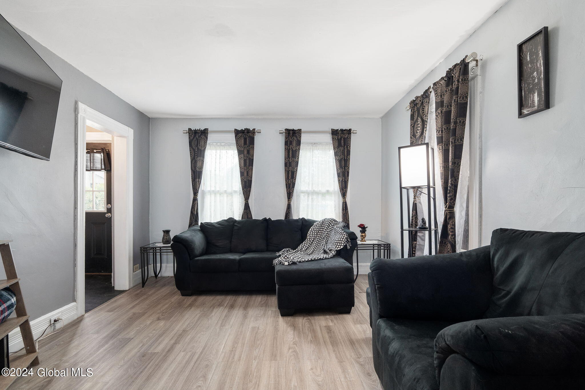 7-web-or-mls-9OldFortSt_07