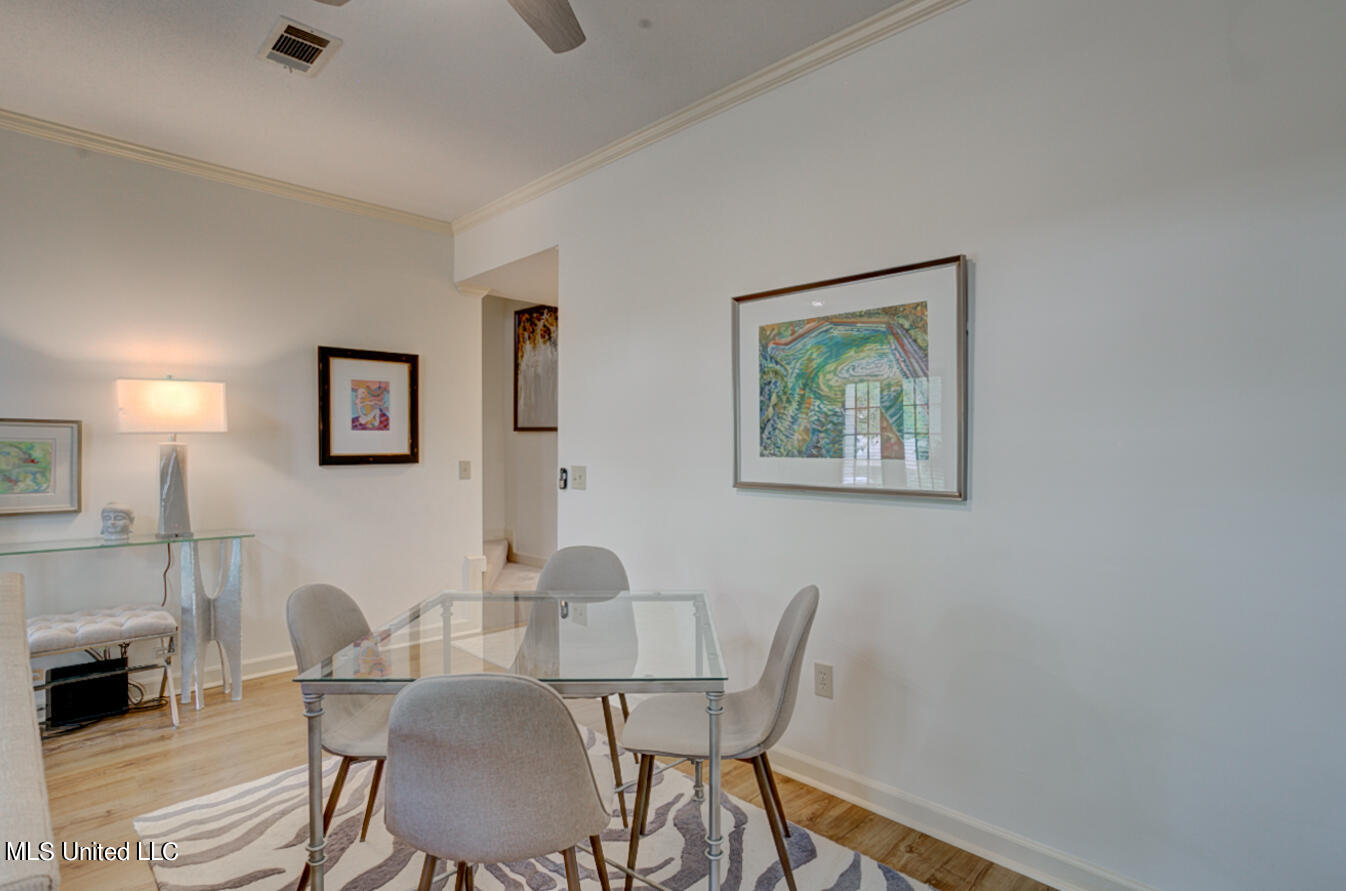 1330 Roxbury Court Jackson, MS 39211 - Photo 4 of 45 Dining area