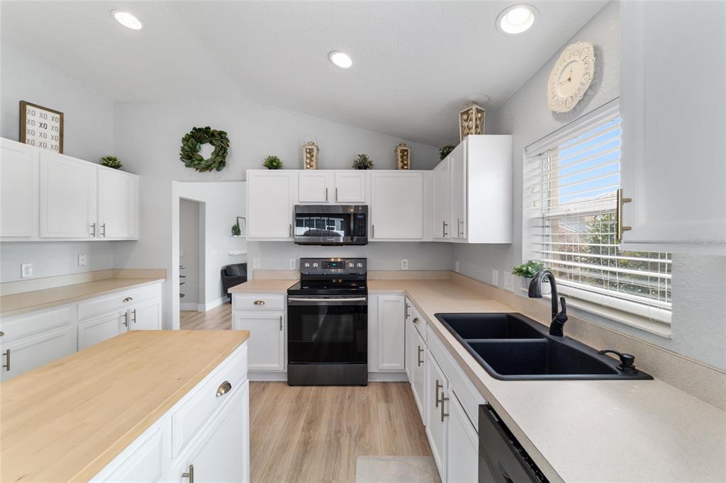 5669 Southwest 41st Street Ocala, FL 34474 - Photo 25 of 68