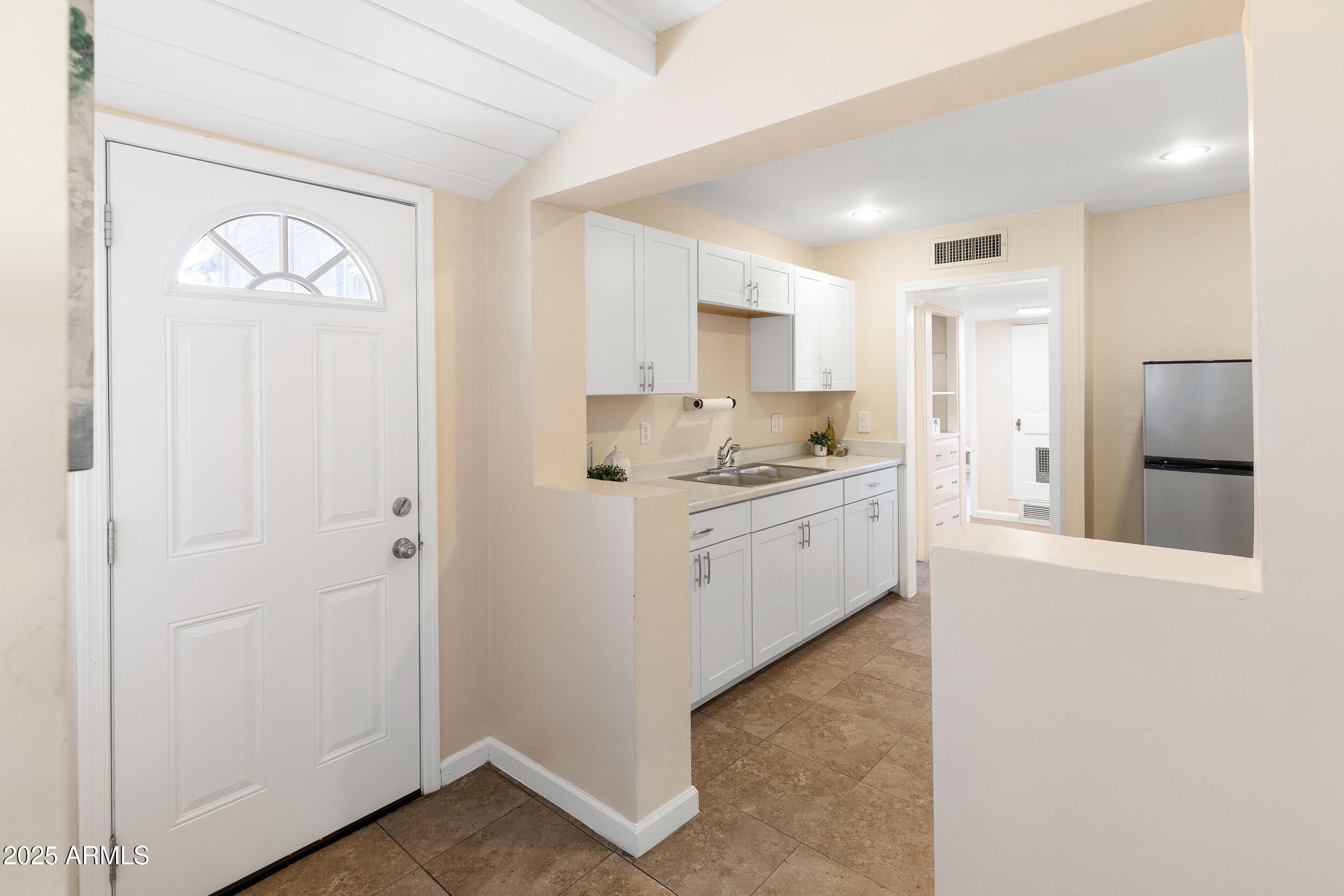 1624 West Thomas Road Phoenix, AZ 85015 - Photo 16 of 27 18_thomas-18