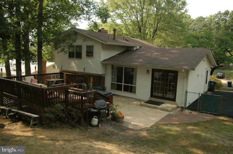 6429 Northanna Drive Springfield, VA 22150 - Photo 3 of 22 Exterior (General)