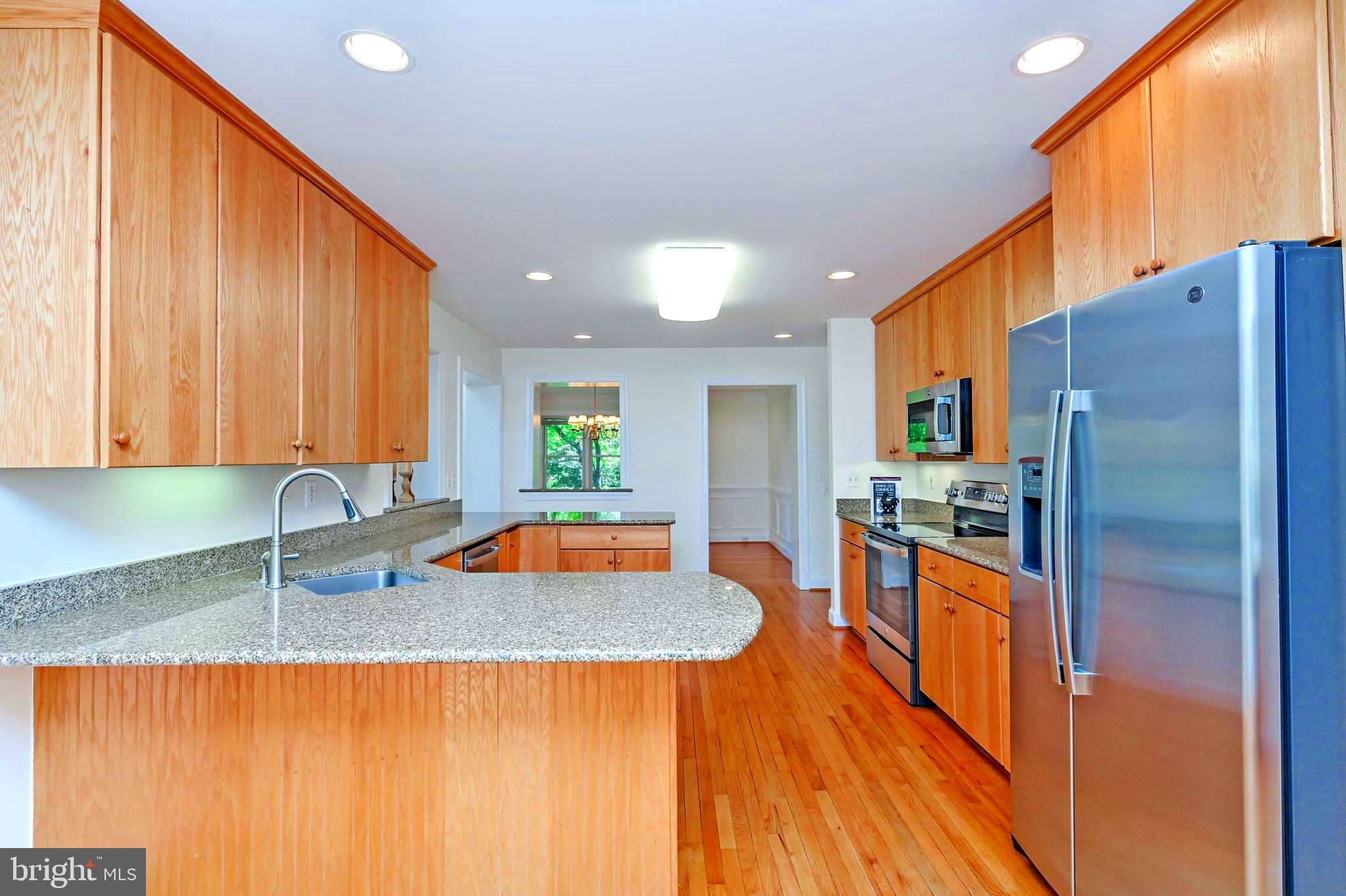 644 Walker Road Great Falls, VA 22066 - Photo 23 of 74