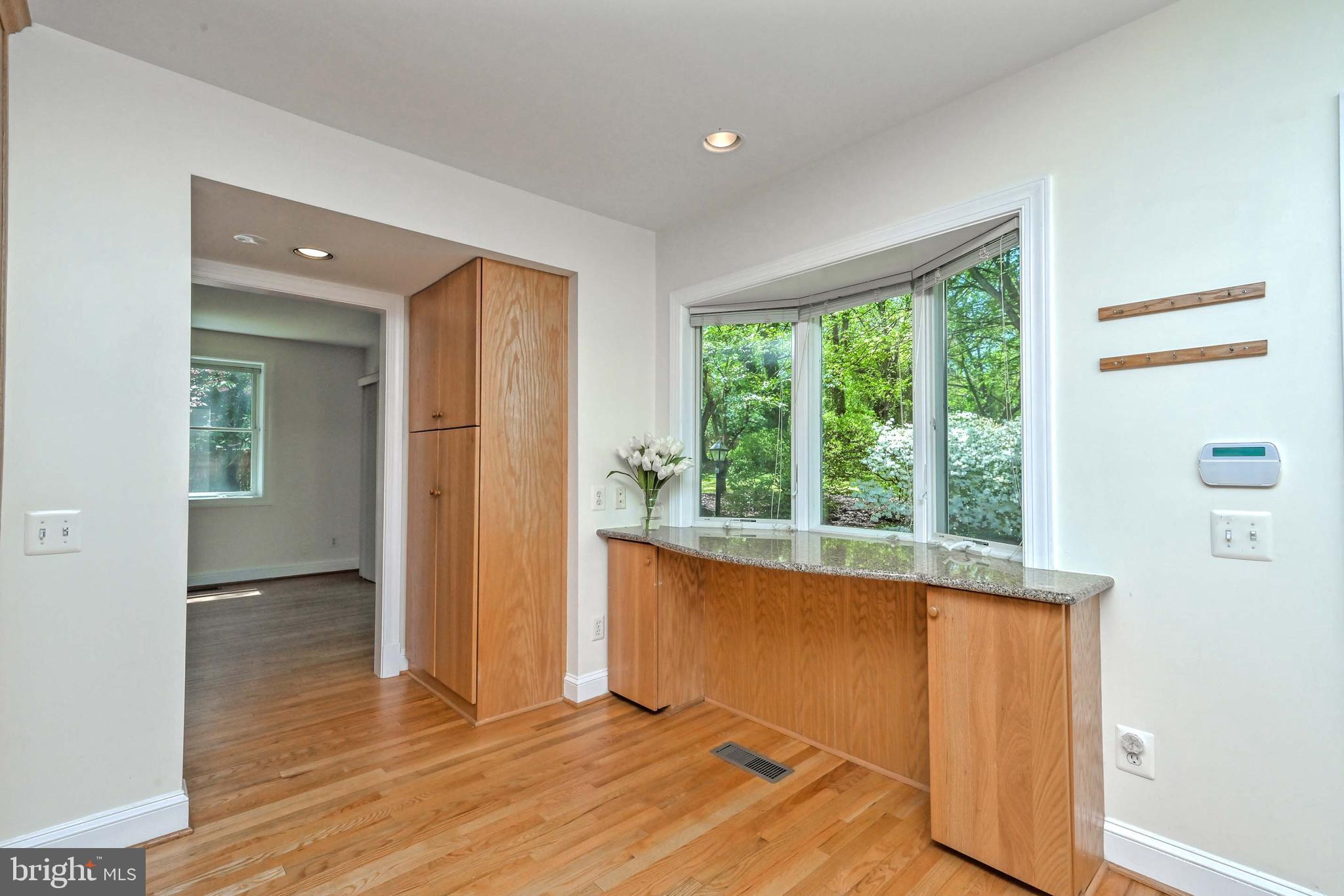 644 Walker Road Great Falls, VA 22066 - Photo 27 of 74