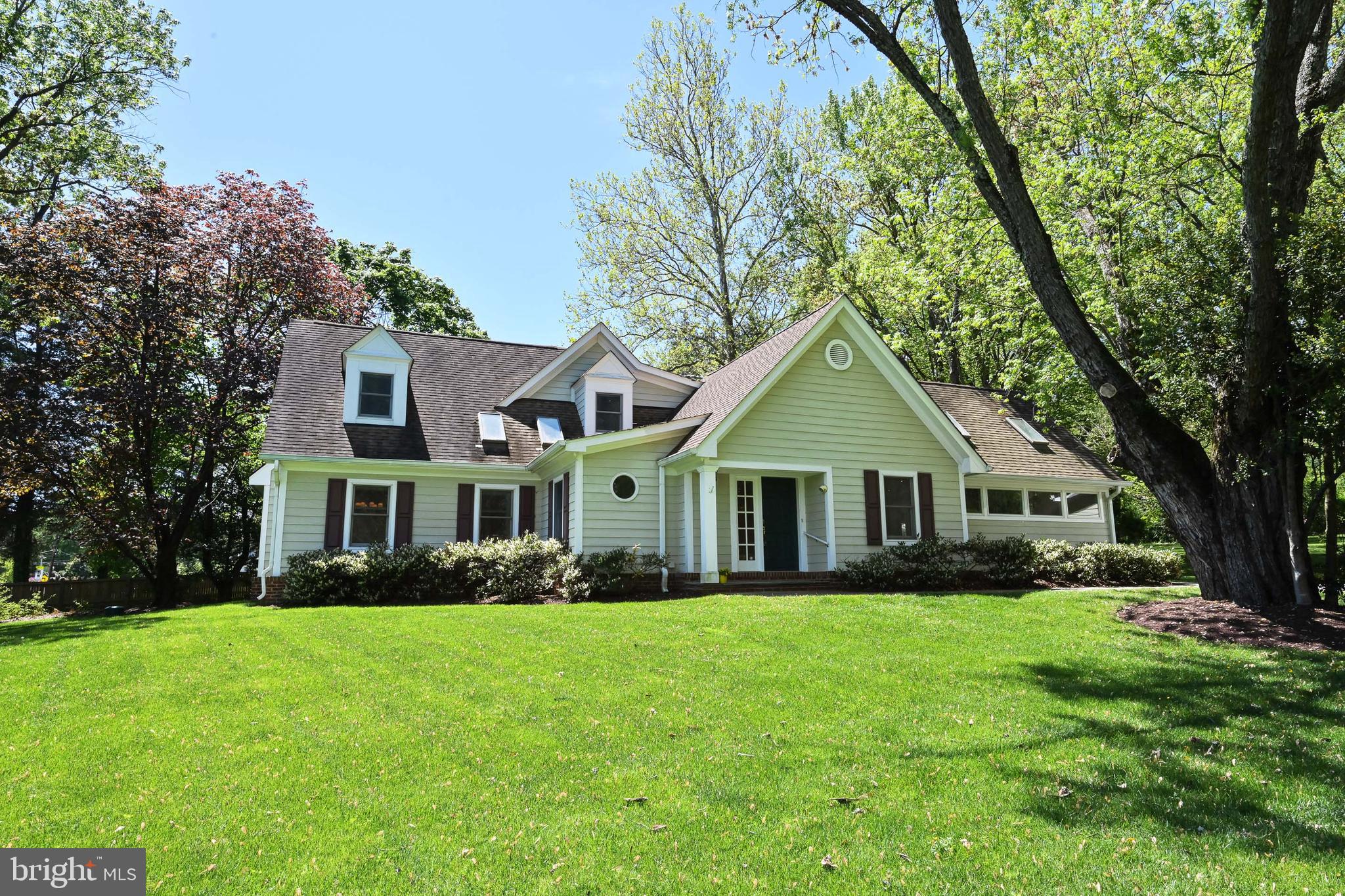 644 Walker Road Great Falls, VA 22066 - Photo 3 of 74