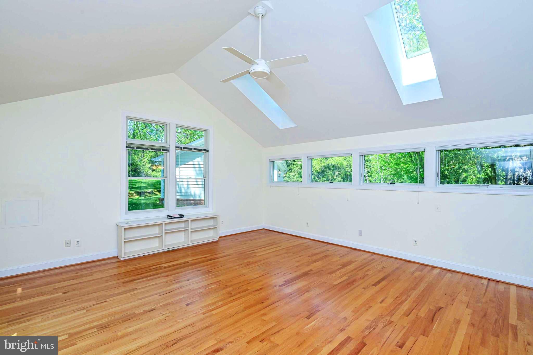 644 Walker Road Great Falls, VA 22066 - Photo 33 of 74