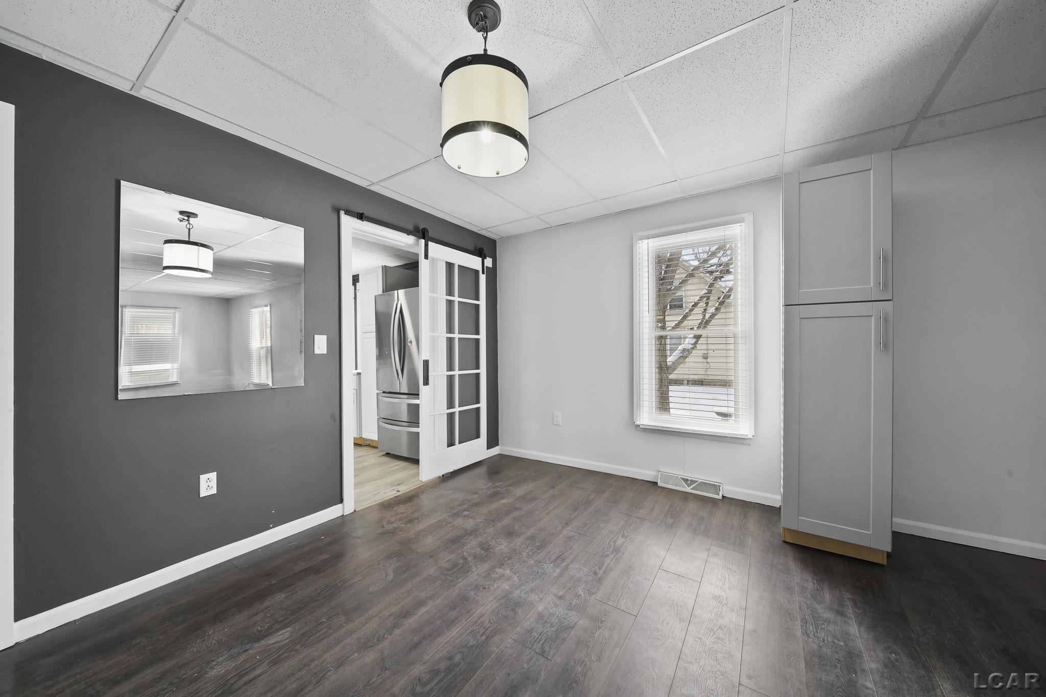 313 Rice Street Adrian, MI 49221 - Photo 10 of 32