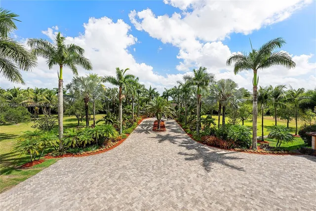 $7,200,000 | 17201 Southwest 248th Street, Homestead, FL 33031