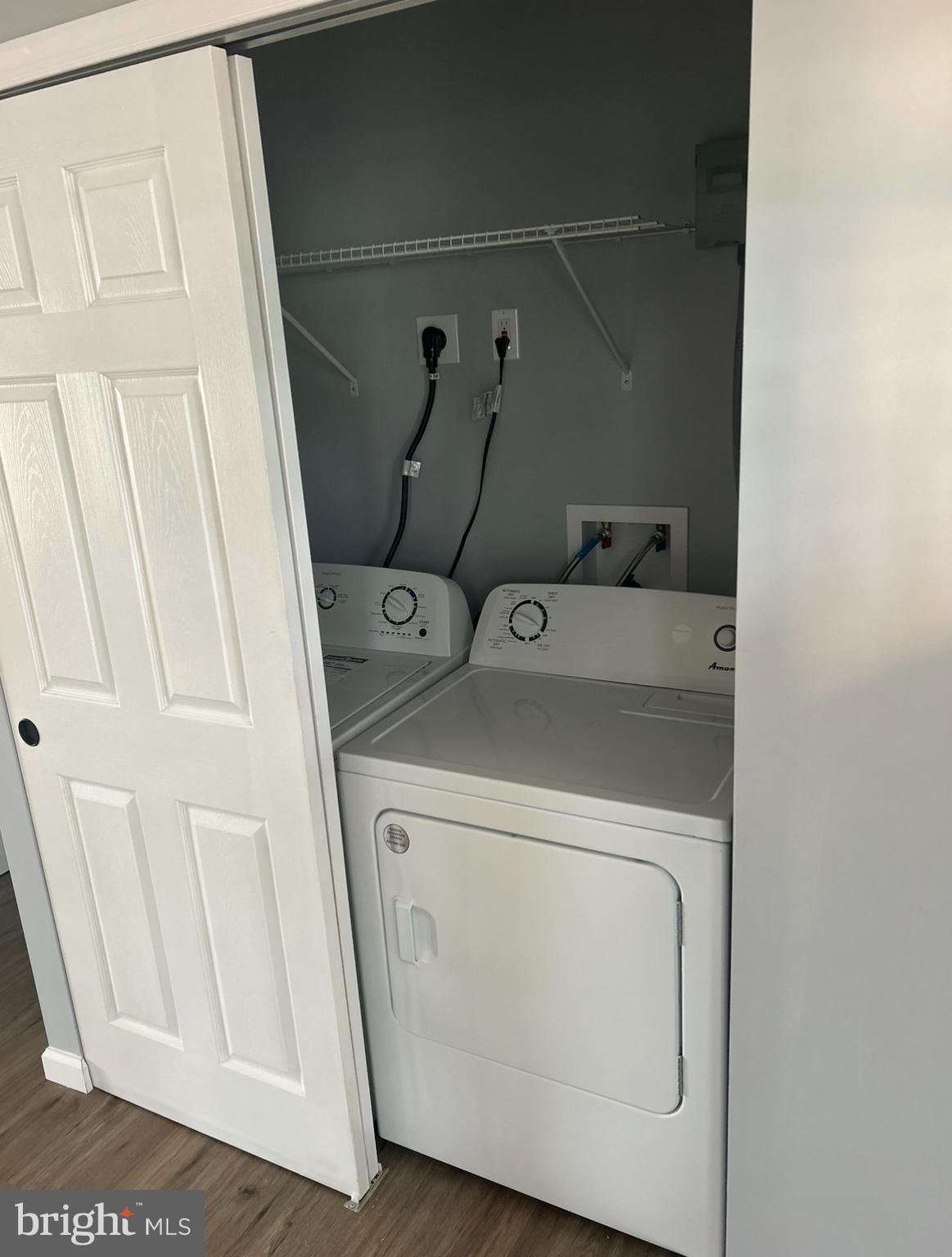 26 Oaktree Drive Levittown, PA 19055 - Photo 14 of 19 a utility room with dryer and washer