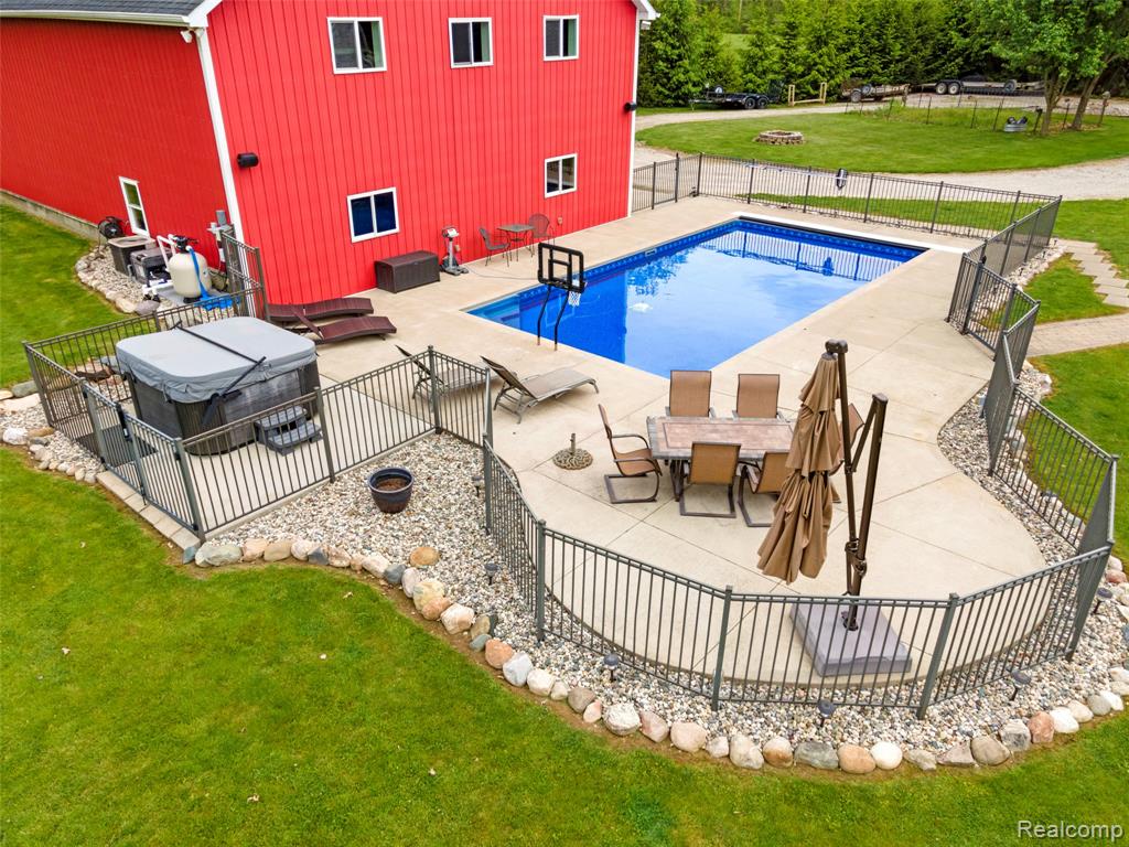 13085 Rohn Road Fenton, MI 48430 - Photo 41 of 52