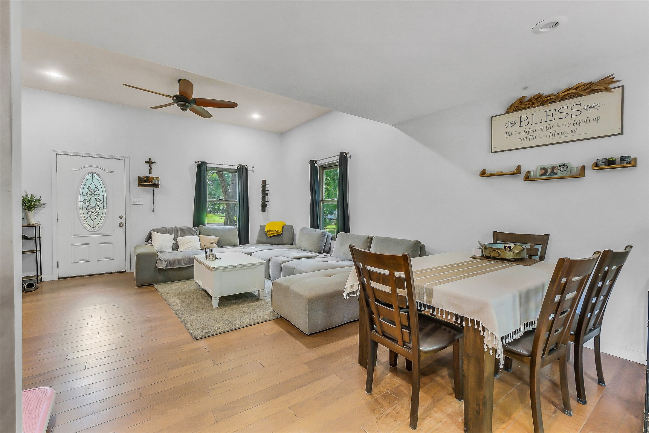 603 Hackamore Road Simonton, TX 77485 - Photo 10 of 21 a living room with furniture and a large window