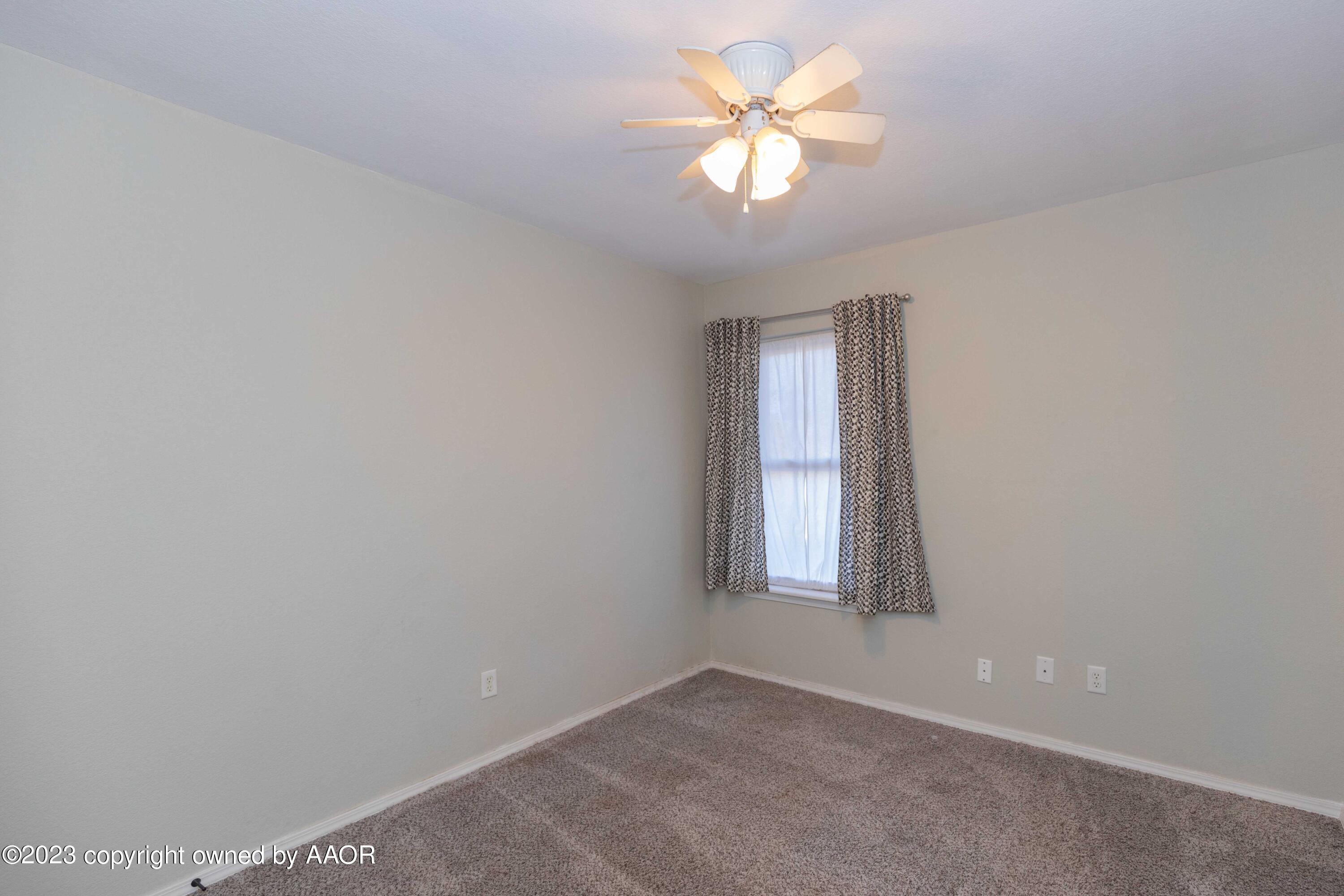 5002 Hillside Road Amarillo, TX 79109 - Photo 8 of 33 BEDROOM 2 VIEW 1