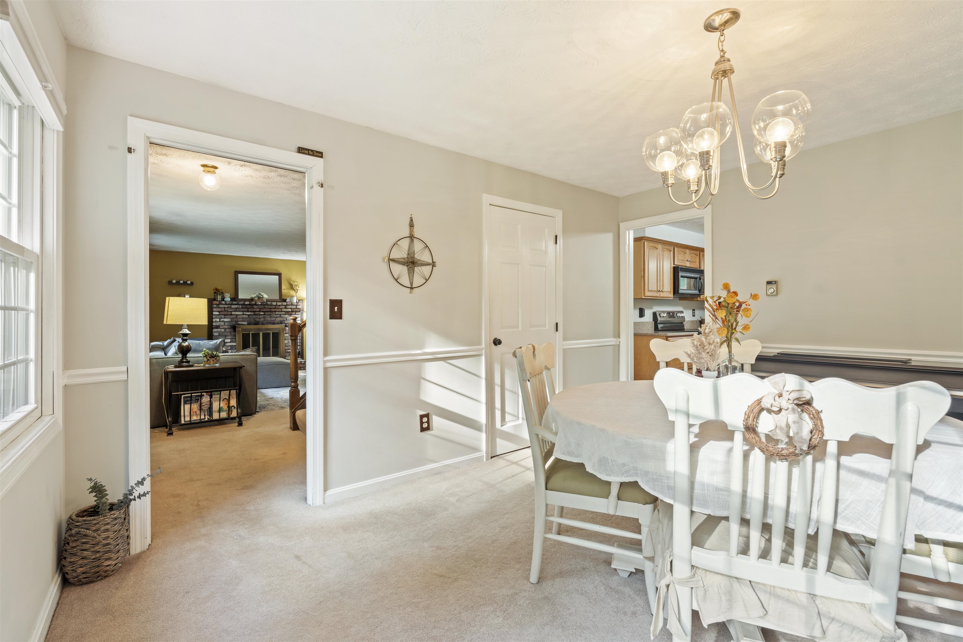 19 Vista Way Merrimack, NH 03054 - Photo 9 of 20