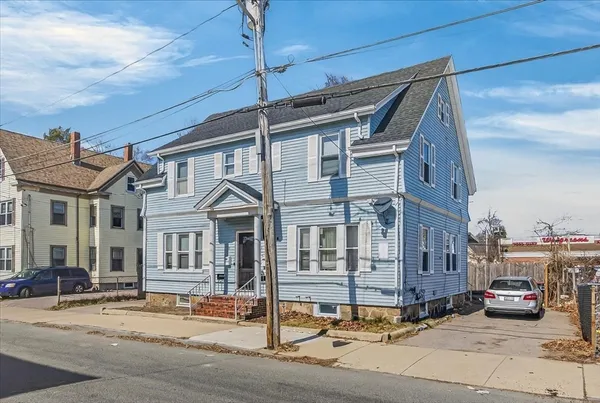 $799,999 | 15-17 Market Street, Brockton, MA 02301