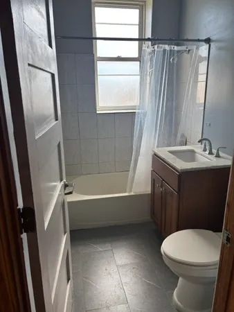 $1,100 | 2856 West Roosevelt Road, Unit 3REAR, Chicago, IL 60612