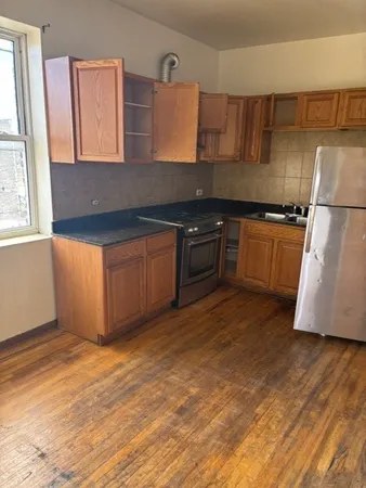 $1,100 | 2856 West Roosevelt Road, Unit 3REAR, Chicago, IL 60612
