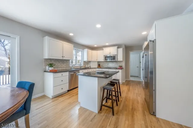 $1,279,000 | 33 Juniper Way, Bernards, NJ 07920