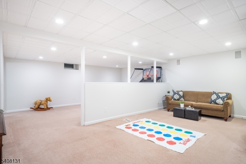 33 Juniper Way Bernards, NJ 07920 - Photo 30 of 40