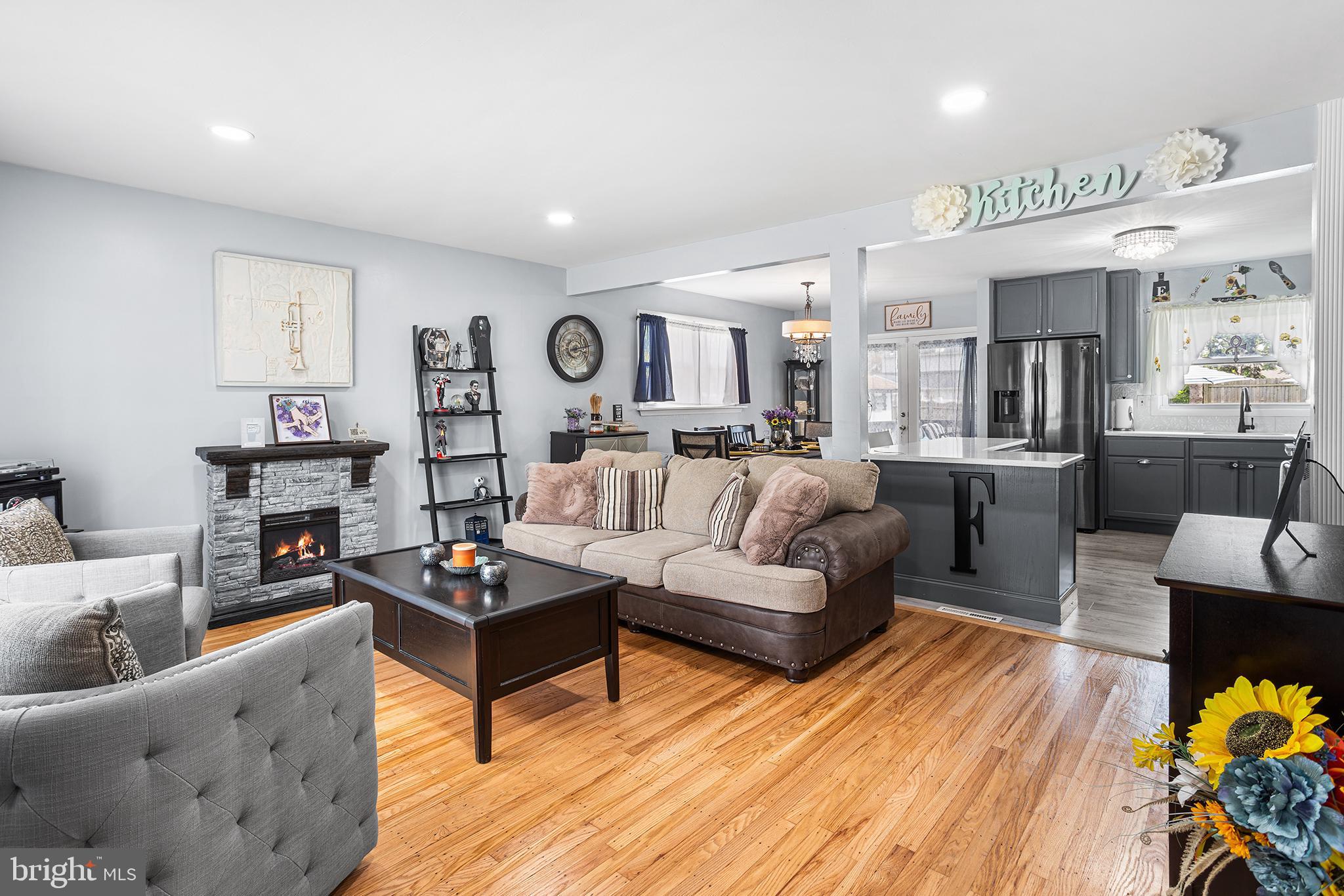 113 Pelham Road North Voorhees, NJ 08043 - Photo 4 of 29