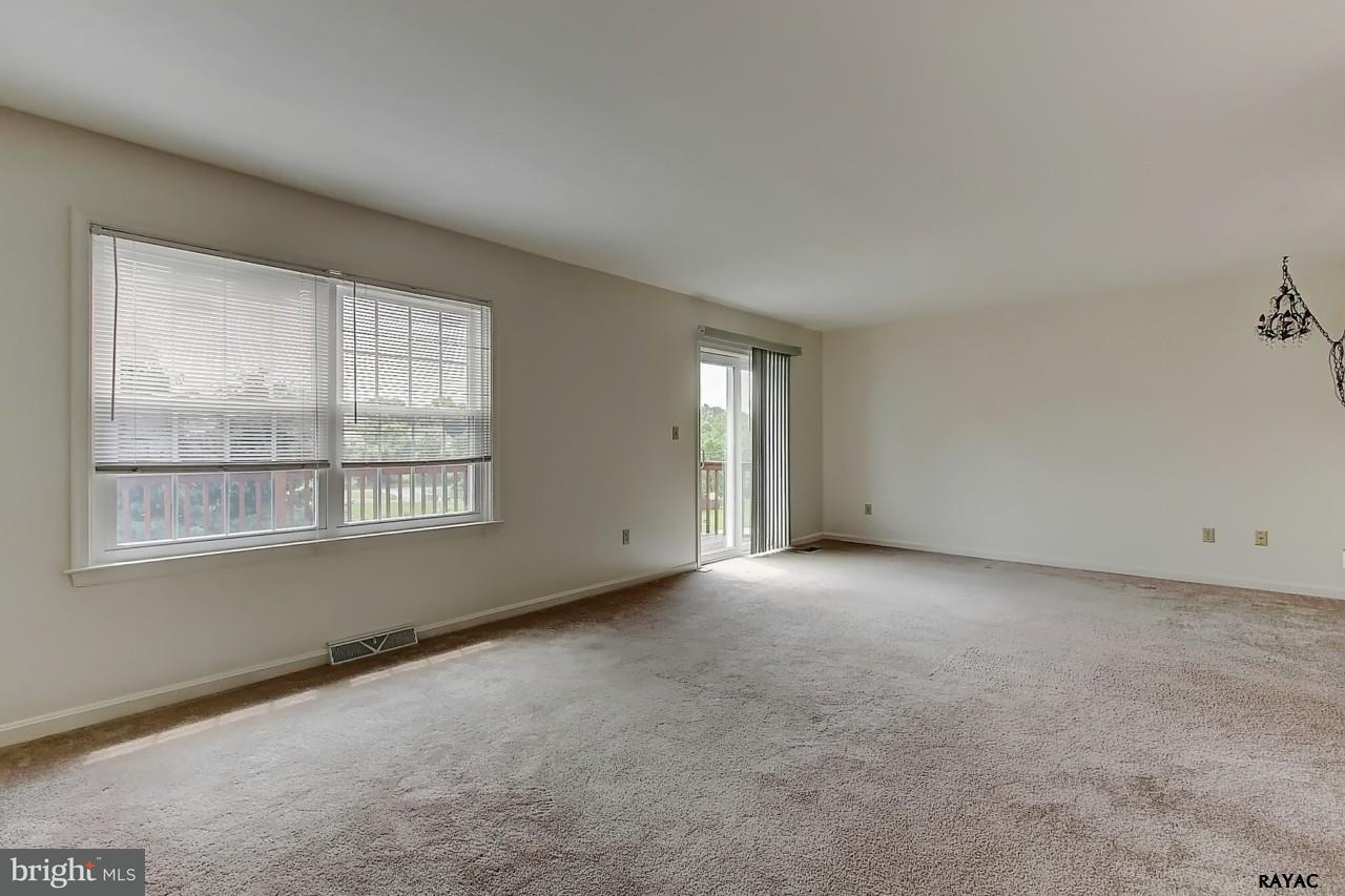 105 Country Ridge Drive Red Lion, PA 17356 - Photo 11 of 26 Gallery Image 11