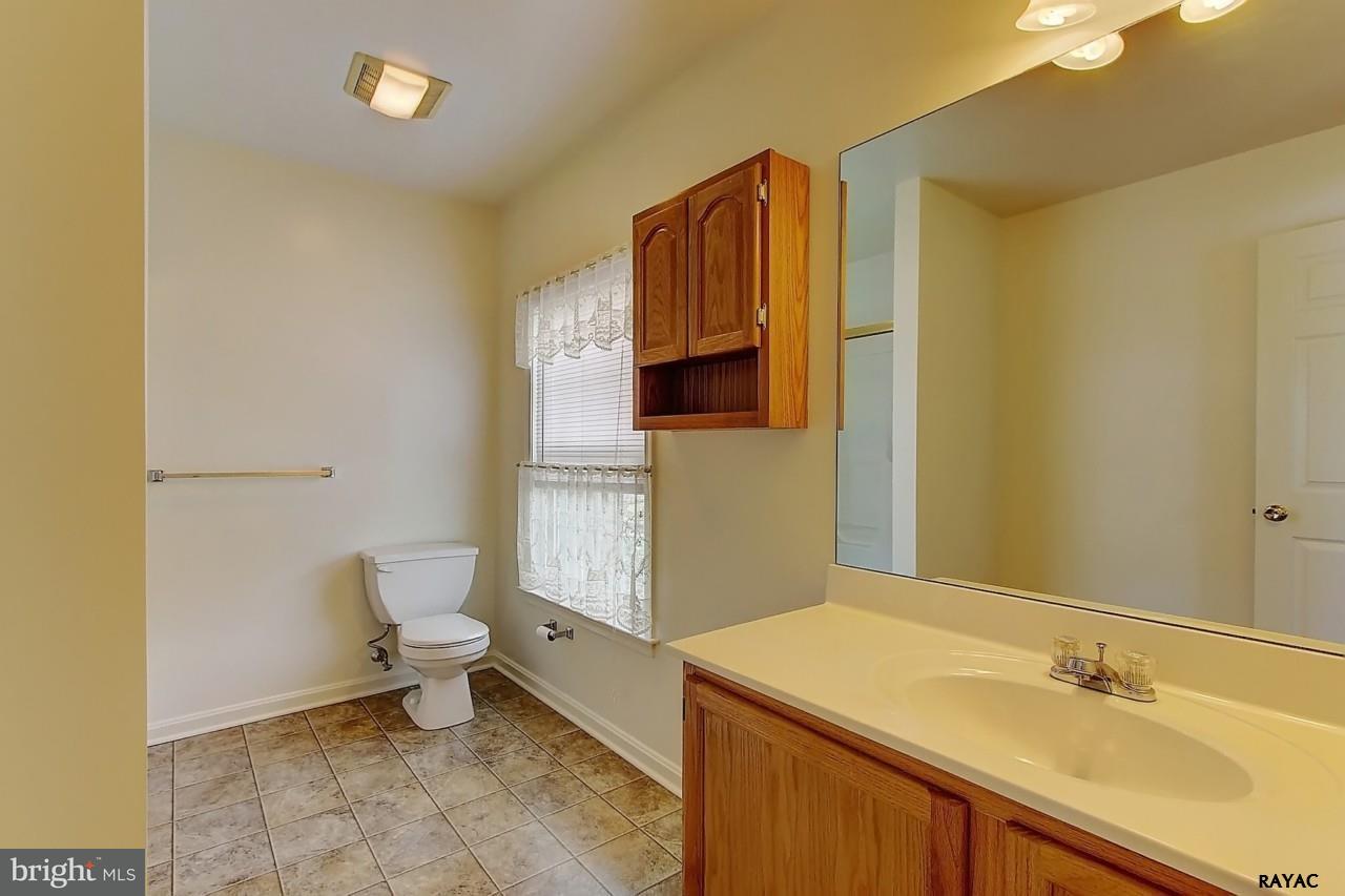 105 Country Ridge Drive Red Lion, PA 17356 - Photo 14 of 26 Gallery Image 14