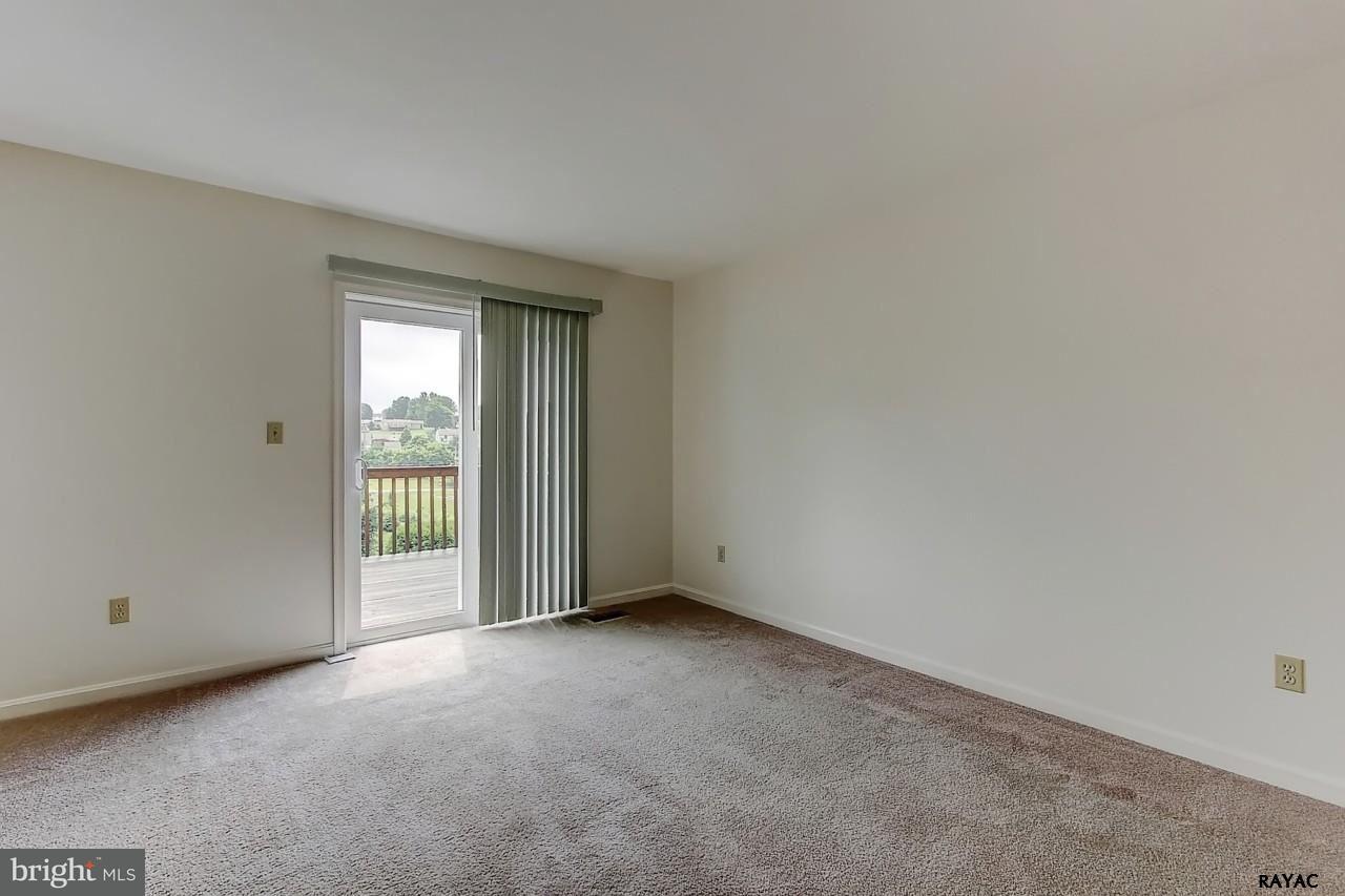 105 Country Ridge Drive Red Lion, PA 17356 - Photo 8 of 26 Gallery Image 8