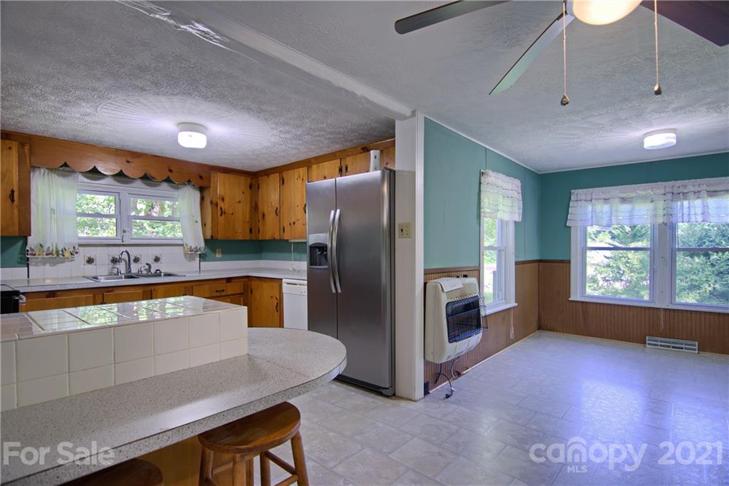 5963 Bat Cave Road Old Fort, NC 28762 - Photo 11 of 35 Gallery Image 11
