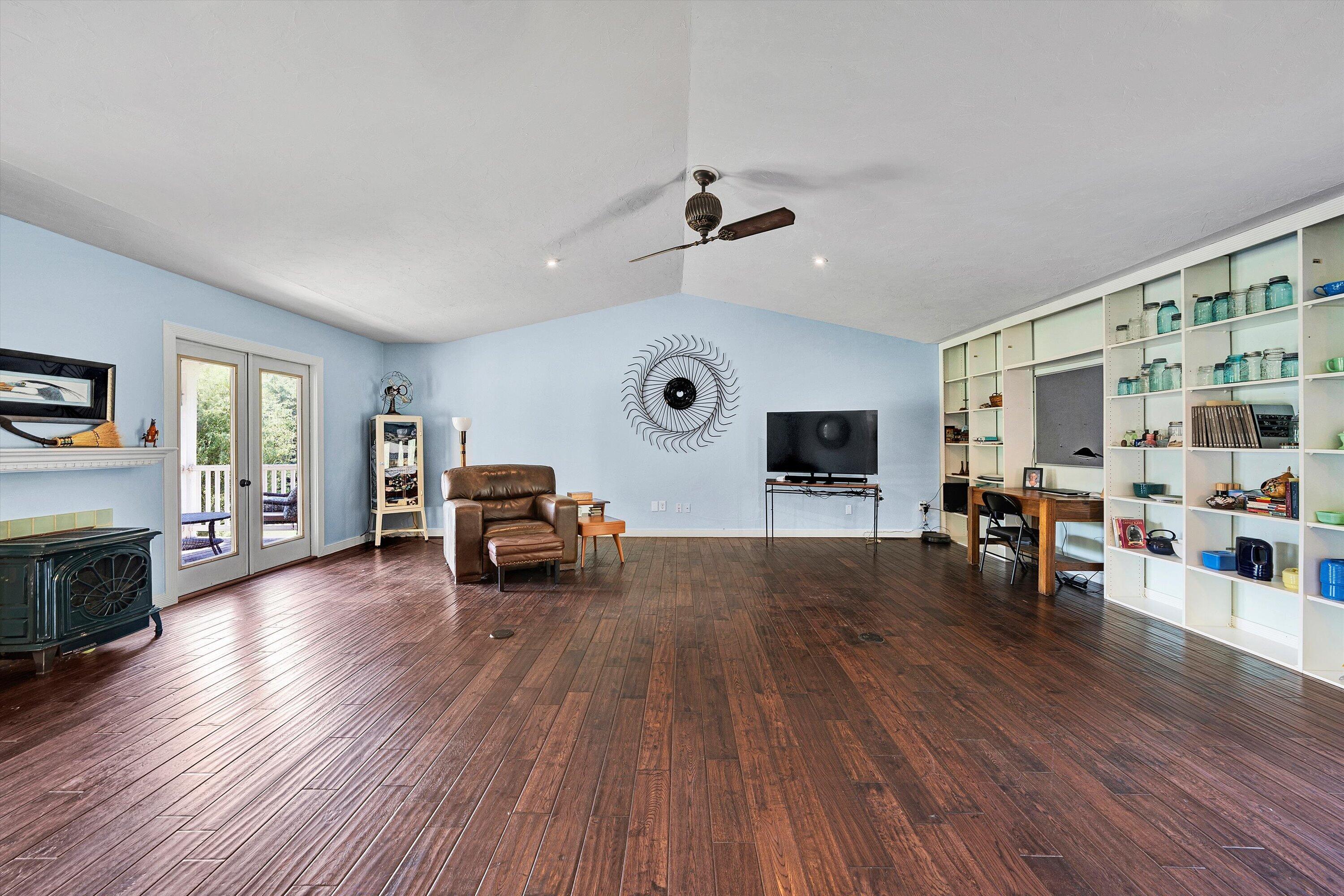501 Clark Hollow Road Callaway, VA 24067 - Photo 10 of 42 10-DSC00161