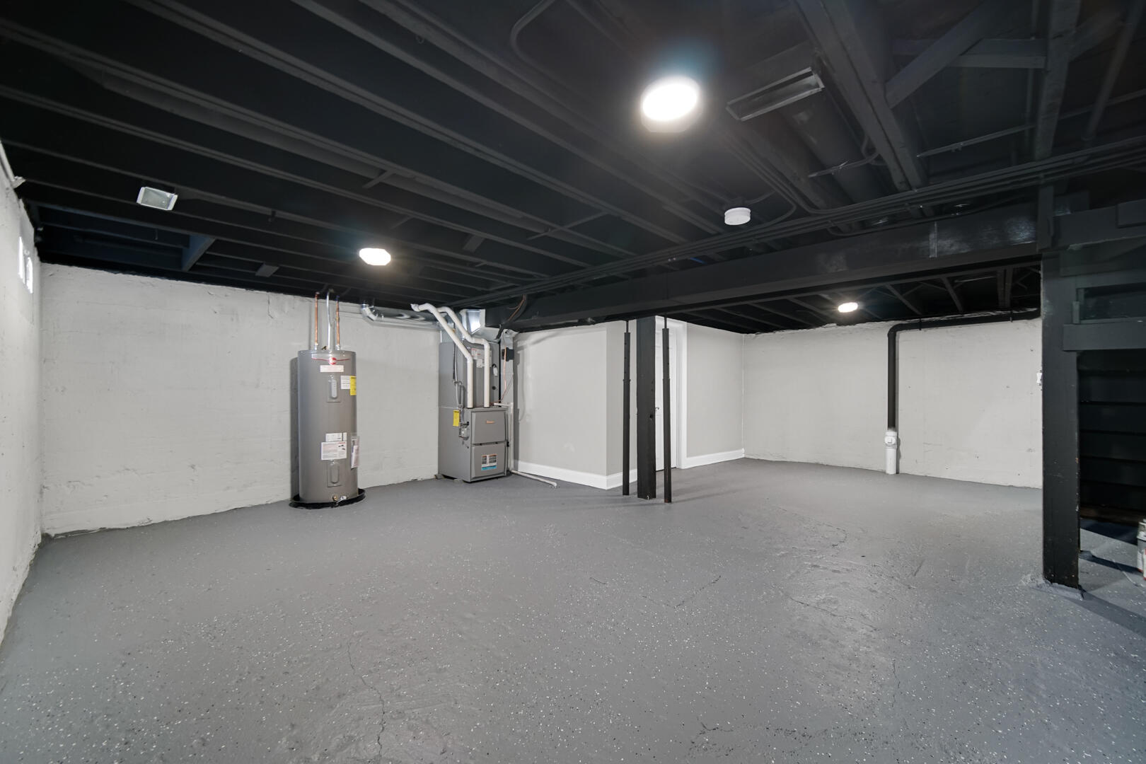 327 Buchanan Street Gary, IN 46402 - Photo 27 of 29 a view of an empty room