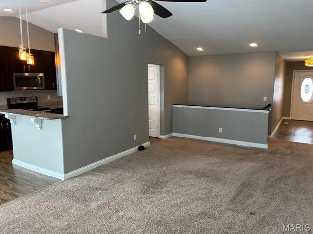 $2,000 | 478 Honeysuckle Creek Drive, Wentzville, MO 63385