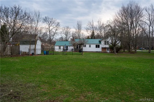 $199,777 | 808 Lake Street, Evans, NY 14006