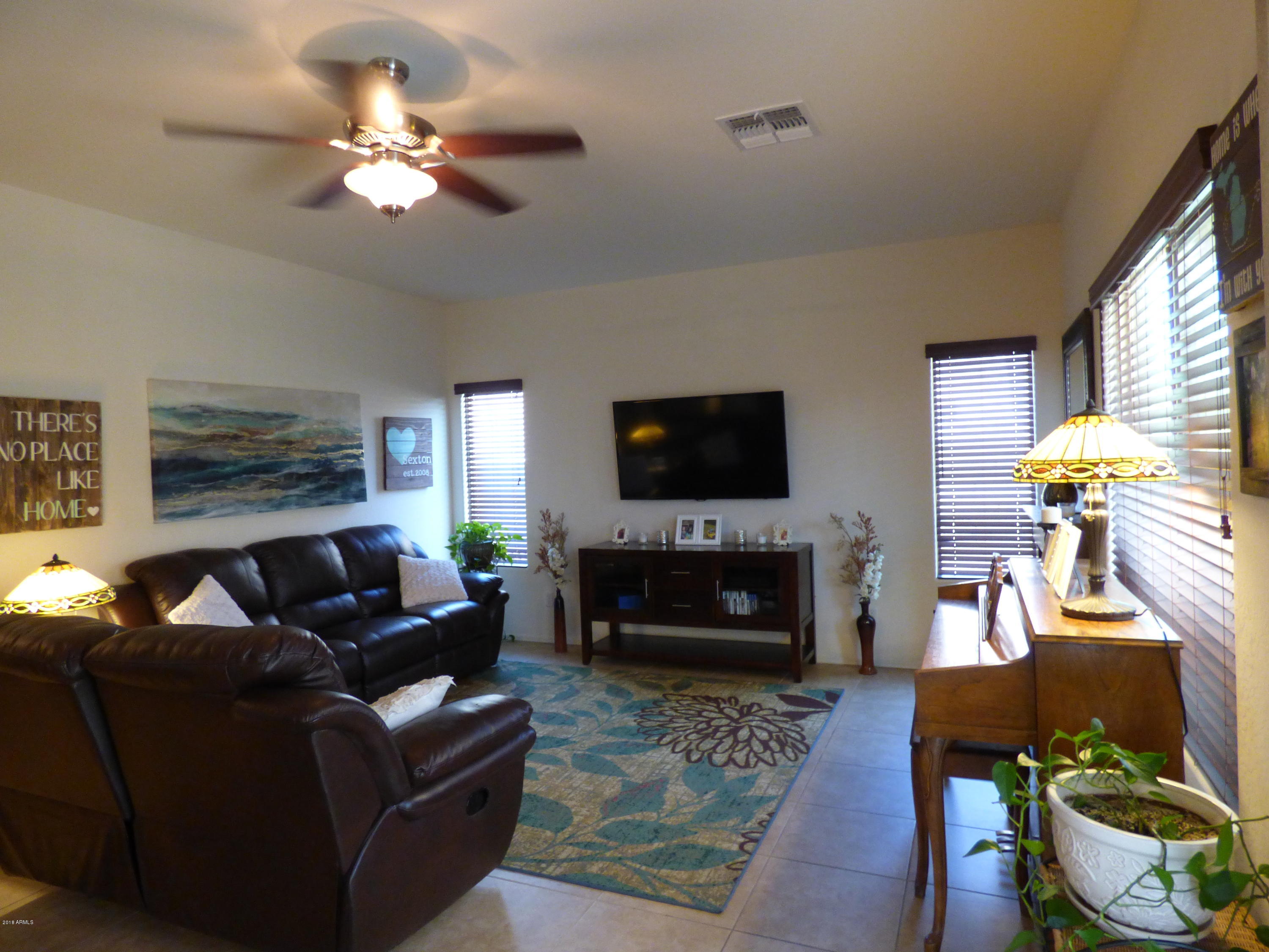2537 South Powell Road Apache Junction, AZ 85119 - Photo 4 of 38 Great Room