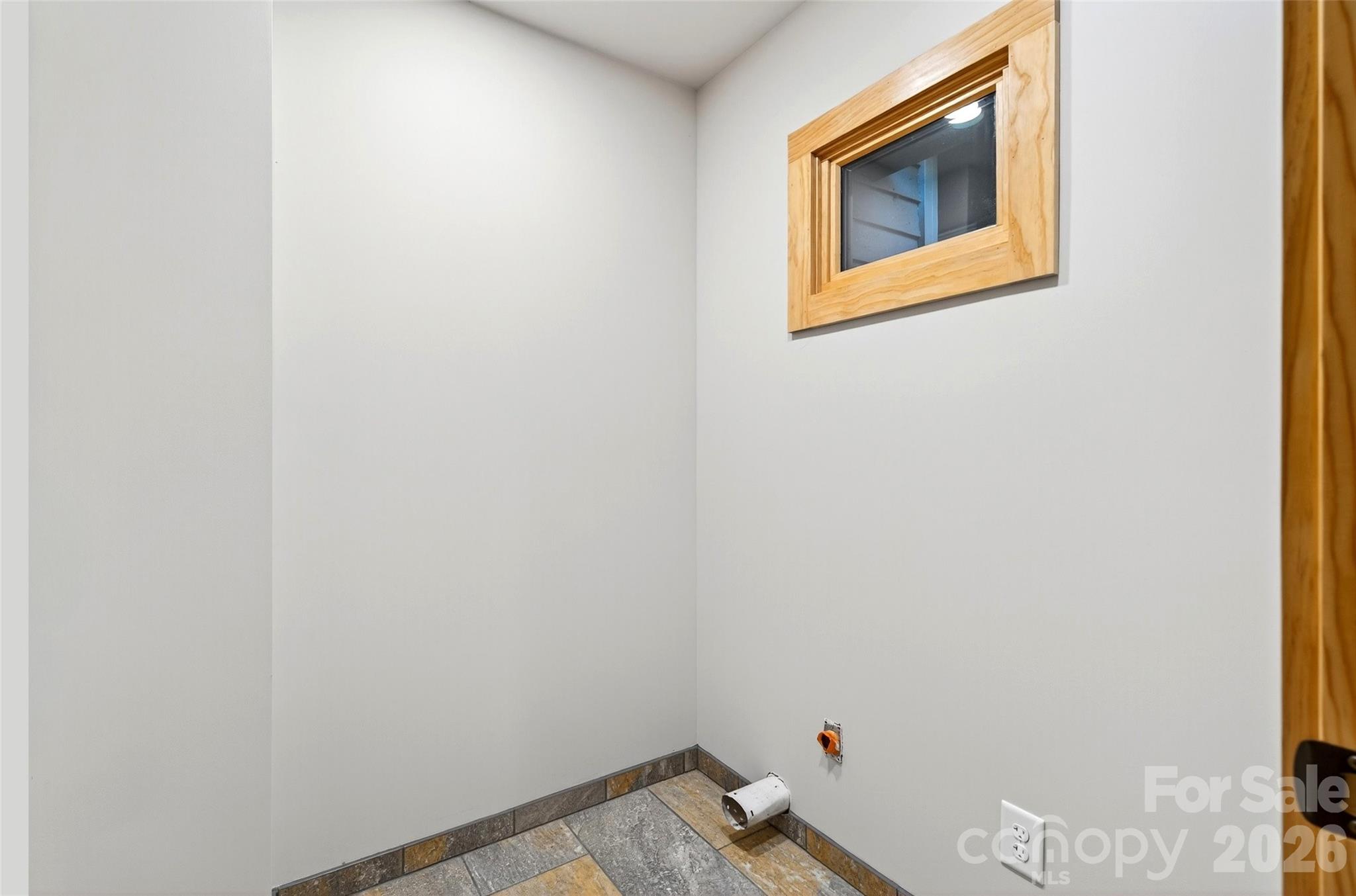 575 Croft Way Bakersville, NC 28705 - Photo 16 of 38