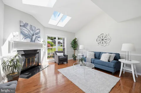 $1,399,900 | 8401 Cardinal Glen Court, Vienna, VA 22182