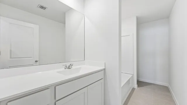 $2,900 | 5932 Northwest Sweetwood Drive, Port St. Lucie, FL 34987