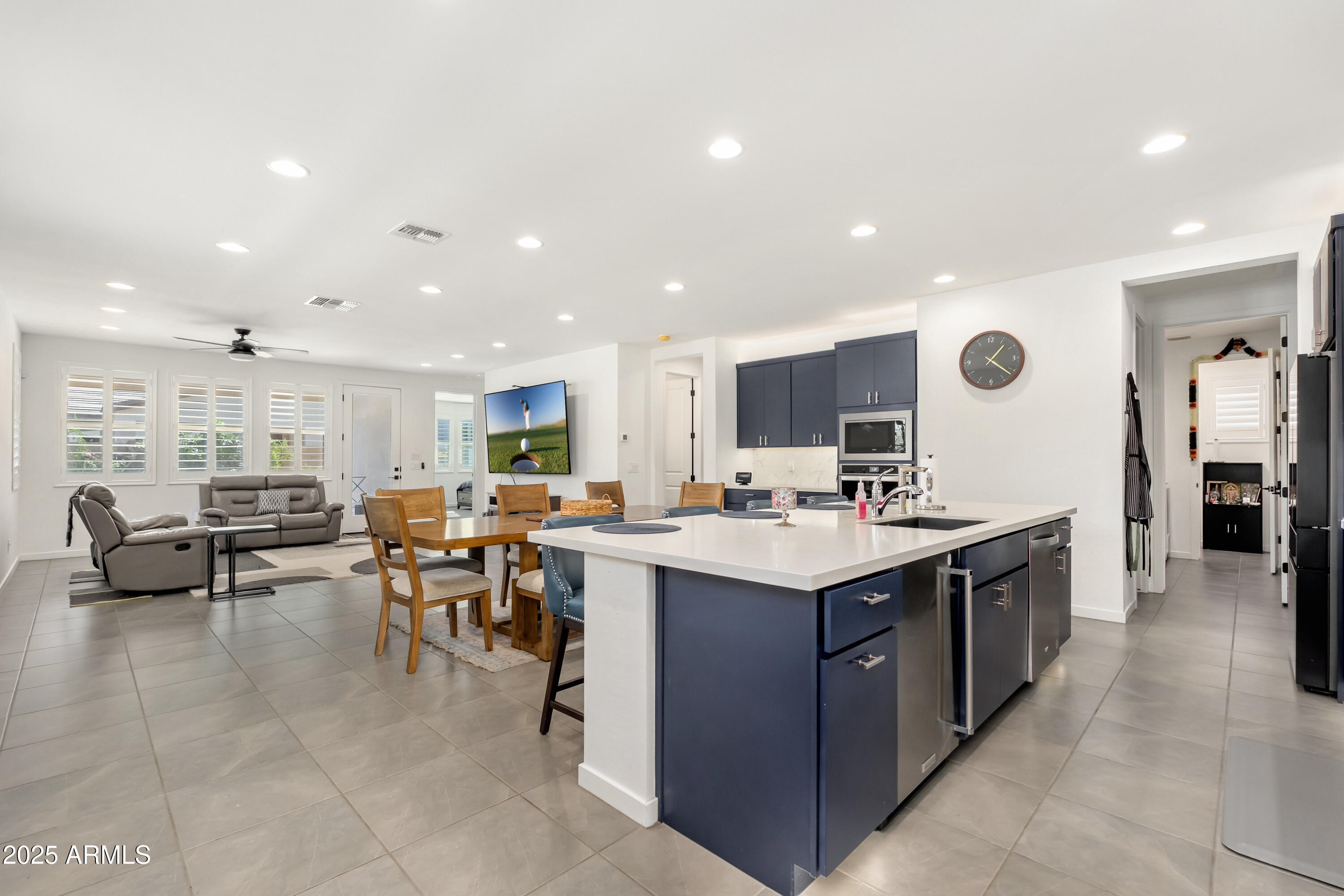 21357 East Macaw Drive Queen Creek, AZ 85142 - Photo 5 of 48 a kitchen with lots of counter top space